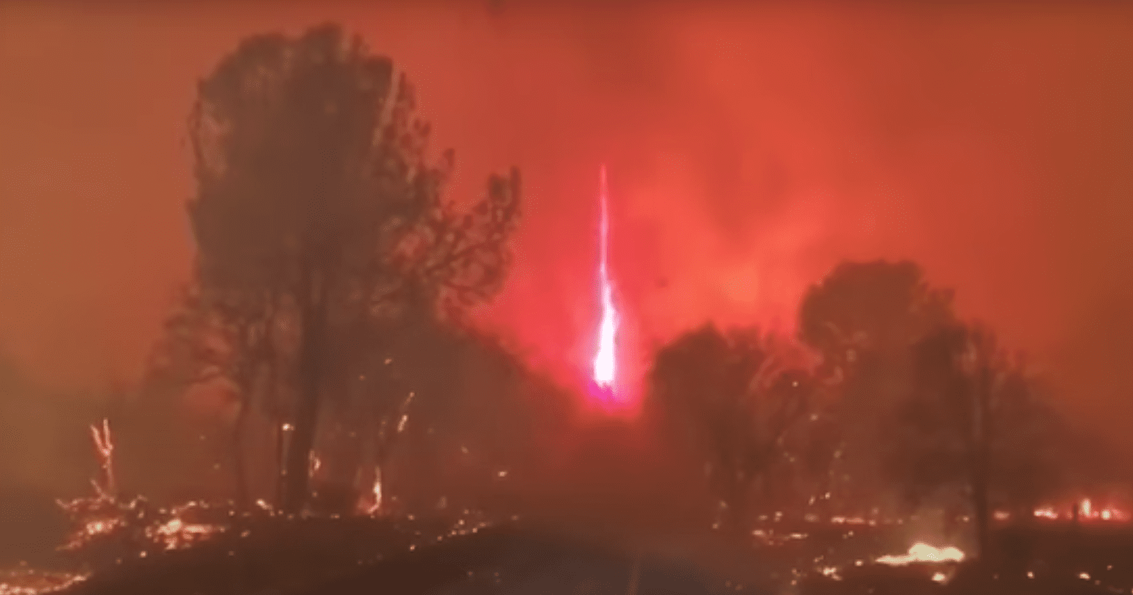 Incendi e cielo rosso, perché la California brucia
