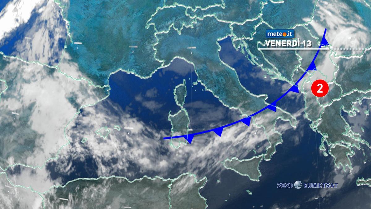 Meteo, venerdì 13 novembre molte nuvole con poche piogge