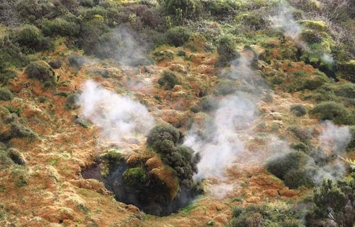 Gas tossici sull'isola di Vulcano, scatta l'evacuazione