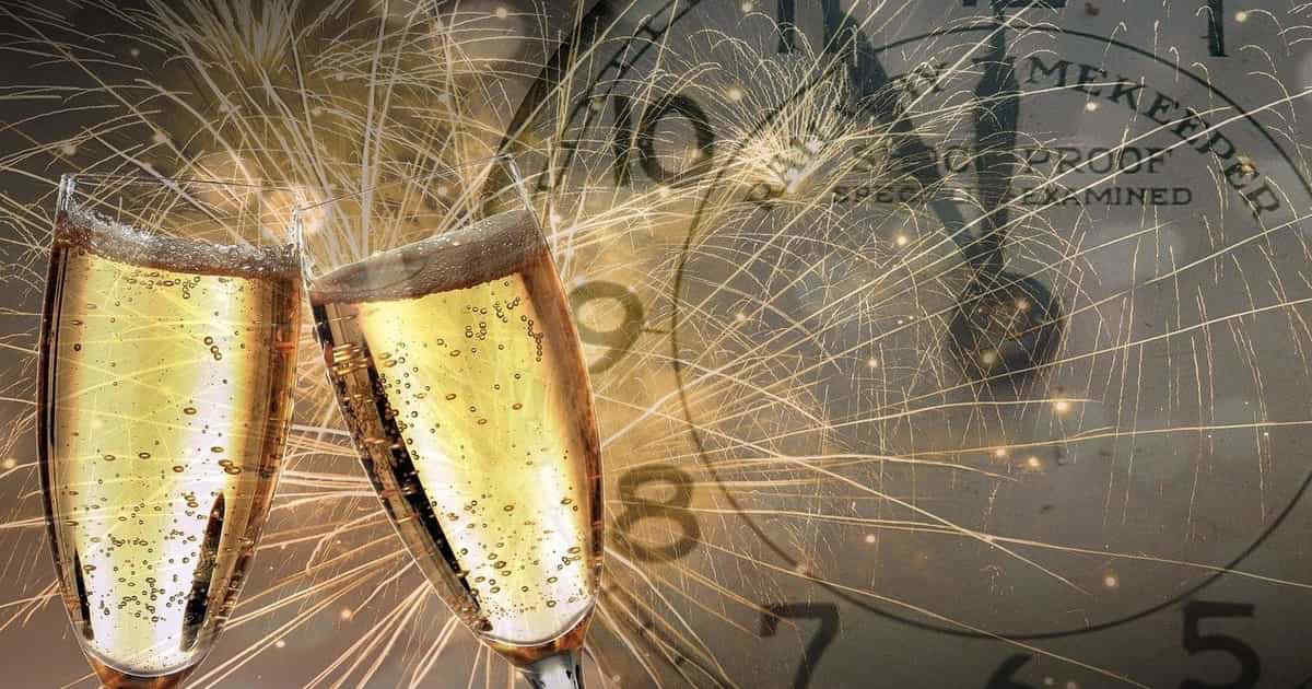 Notte di Capodanno 2022: regole Covid e divieti. Cosa si può fare? Cosa non si può fare?