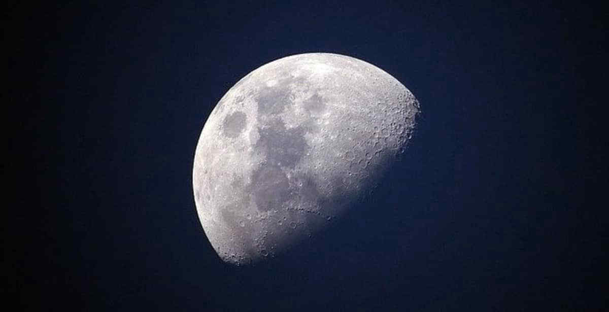 Luna, cubo misterioso: la spiegazione