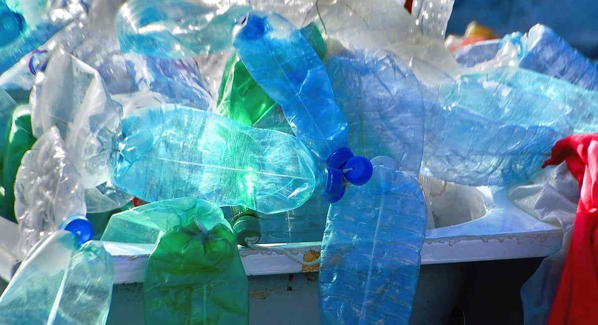 "Plastica recuperabile al 100% nelle nuove bottiglie d'acqua"