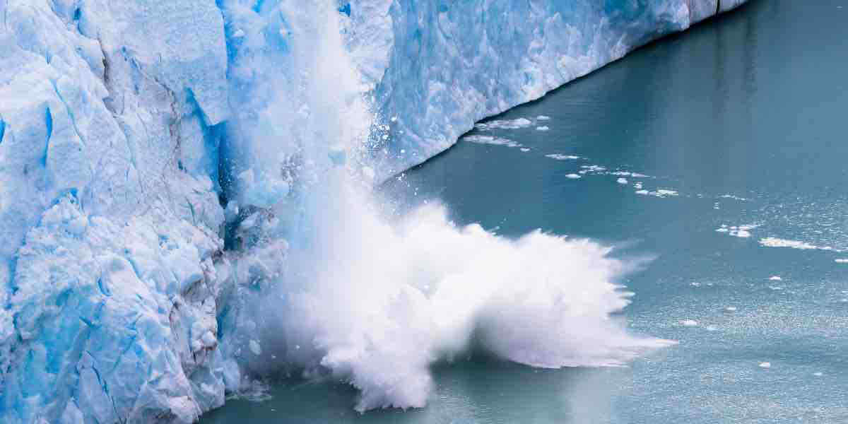 Sos mari e oceani: il ghiacciaio più grande del mondo Thwaites si scioglie