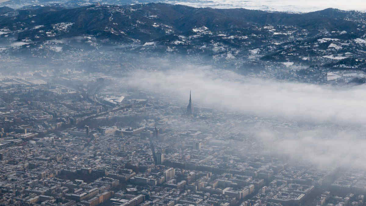 Boom dei monopattini elettrici, ma l’aria in città rimane inquinata: ecco dove