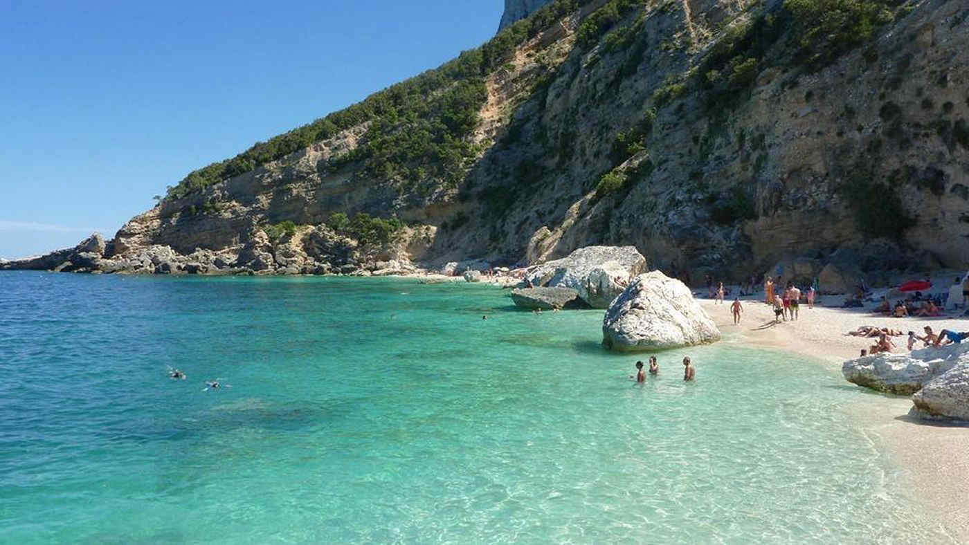 Cinque vele 2022: le 18 spiagge italiane più belle e più pulite, la classifica di Legambiente e Touring Club