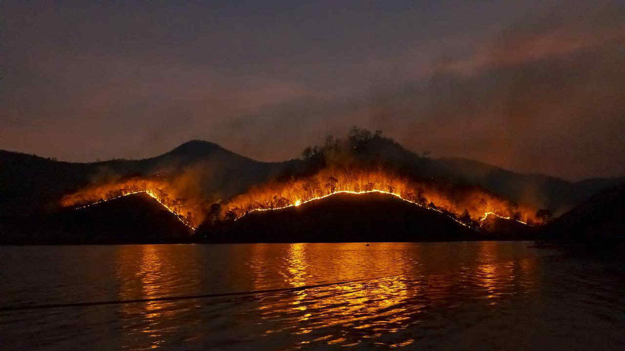 Siccità e caldo, incendi triplicati in Italia nel 2022: l’allarme di Coldiretti