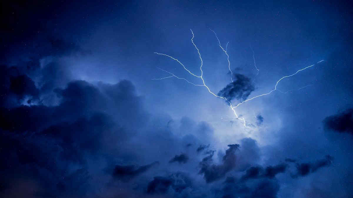Allerta meteo gialla per maltempo, mercoledì 27 luglio: le 9 regioni a rischio pioggia e temporali