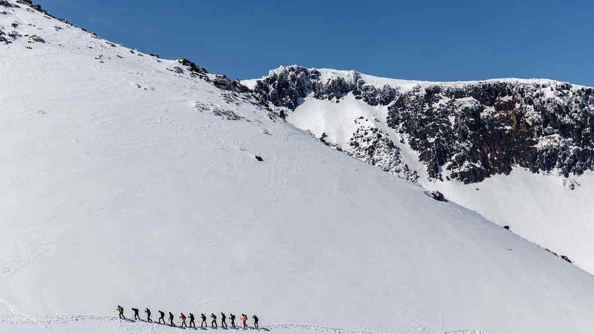 Meteo, in arrivo pioggia, neve e vento con temperature in netto calo: ecco dove e quando