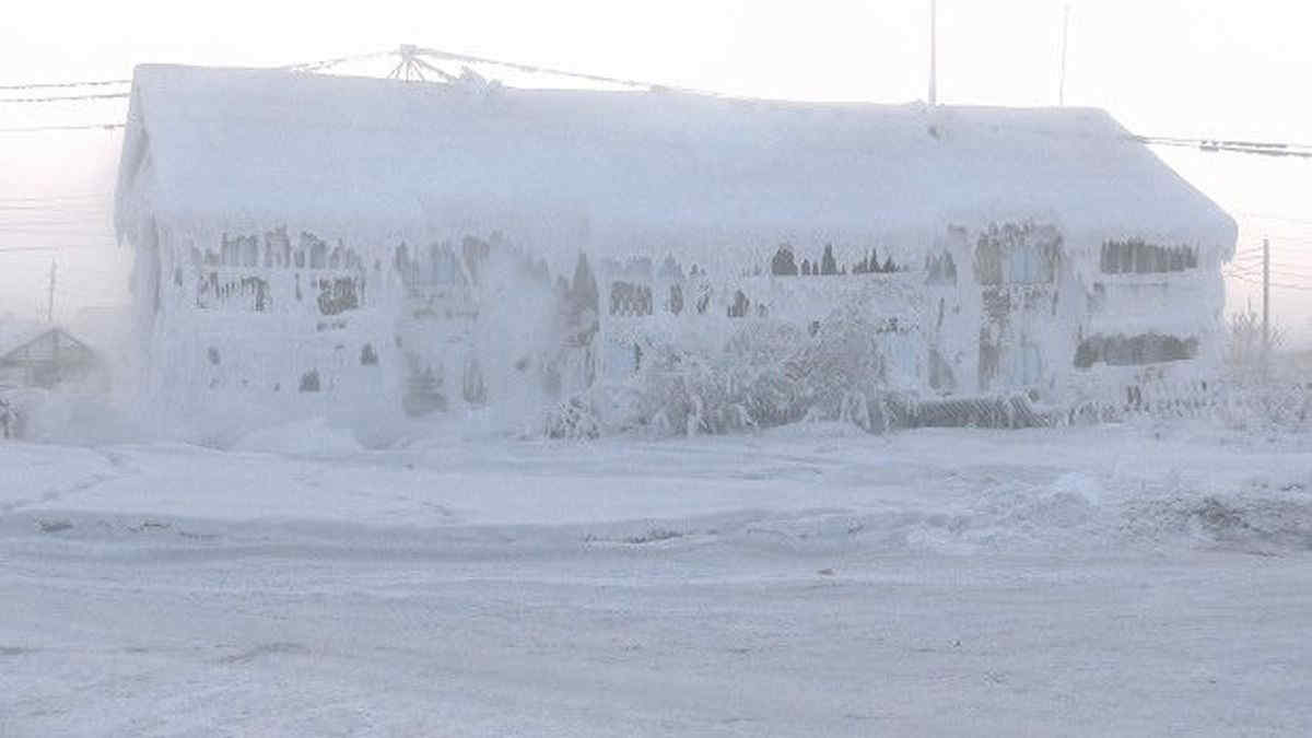 Oymyakon in Siberia è il villaggio più freddo della Terra, le temperature in inverno arrivano a -60°