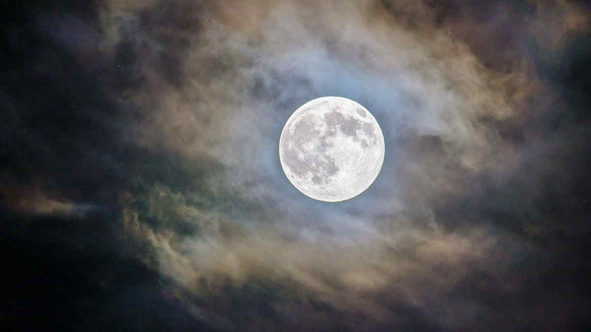 Come si misura il tempo sulla Luna? Scienziati al lavoro per la creazione di un orologio lunare