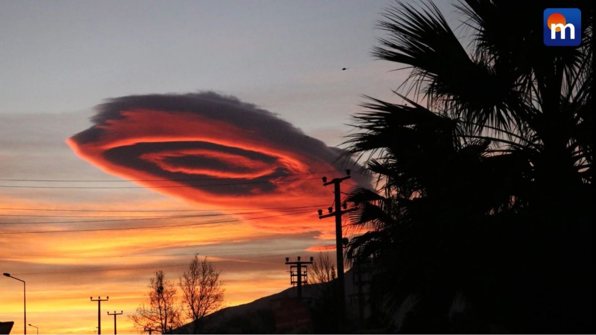 Un “Ufo rosa” nel cielo della Turchia? No, ecco cos’è e come si forma. VIDEO