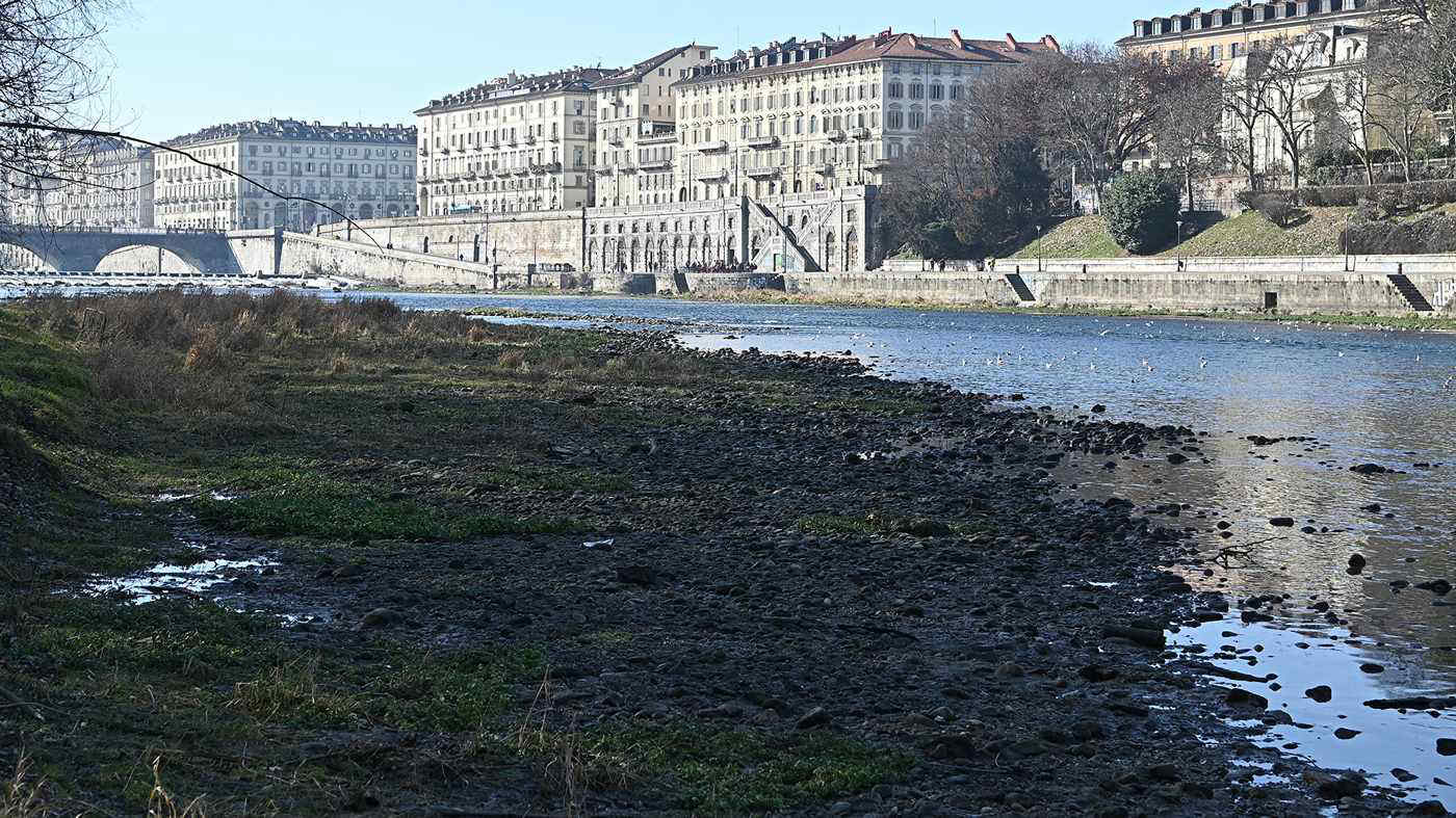 Clima, Nord-Ovest alle prese con una grave siccità: fiumi in secca e danni all’agricoltura