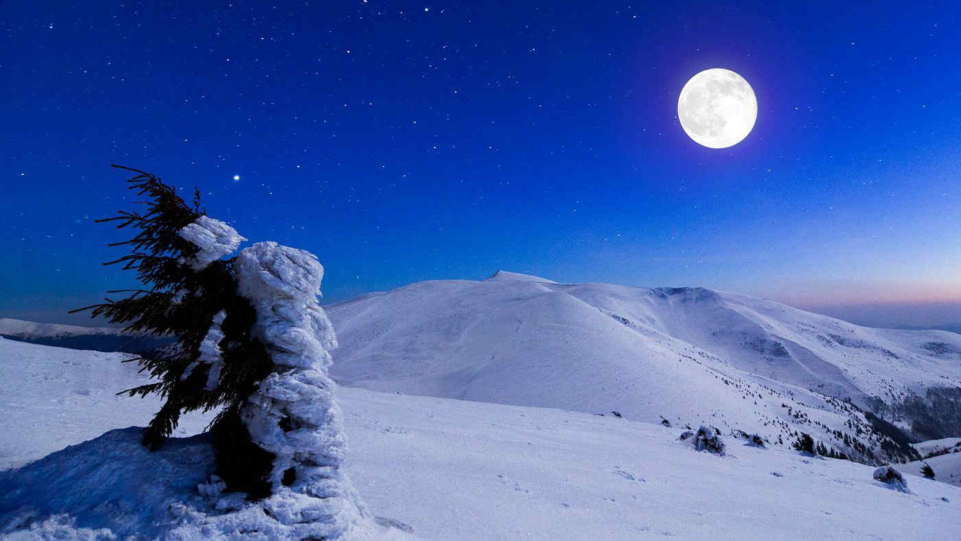 Arriva la Microluna della Neve, la luna piena più suggestiva di questo inverno