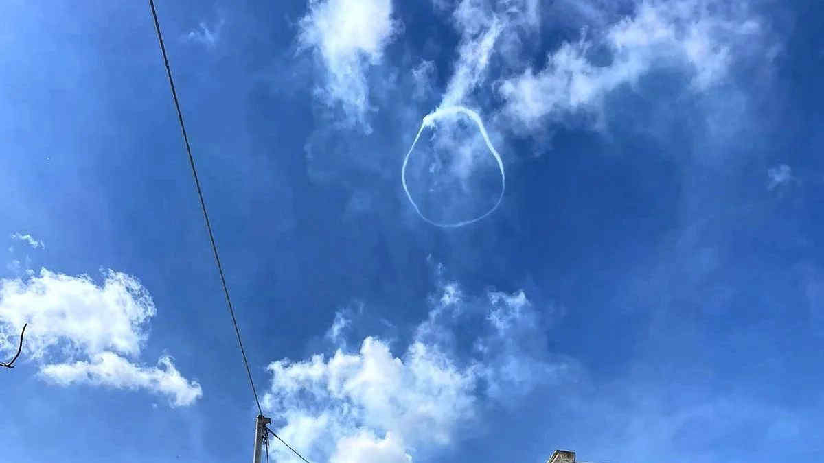 Stromboli, ecco uno spettacolare anello di vapore: le immagini