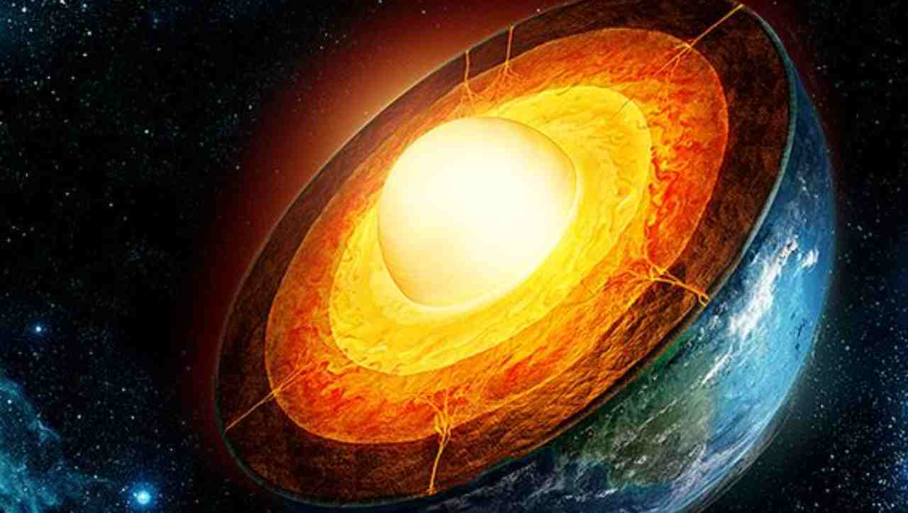 Scoperta un’enorme 'palla' di ferro e nickel all’interno del nucleo della Terra