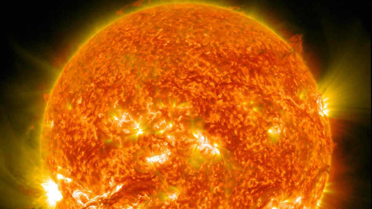 C'è un nuovo grande "buco" nel Sole: che conseguenze avremo per la Terra?