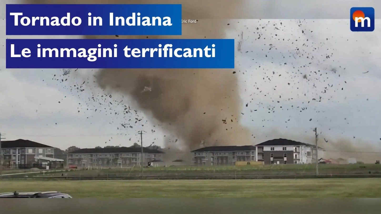 Stati Uniti, il tornado colpisce la città e squarcia le case. VIDEO