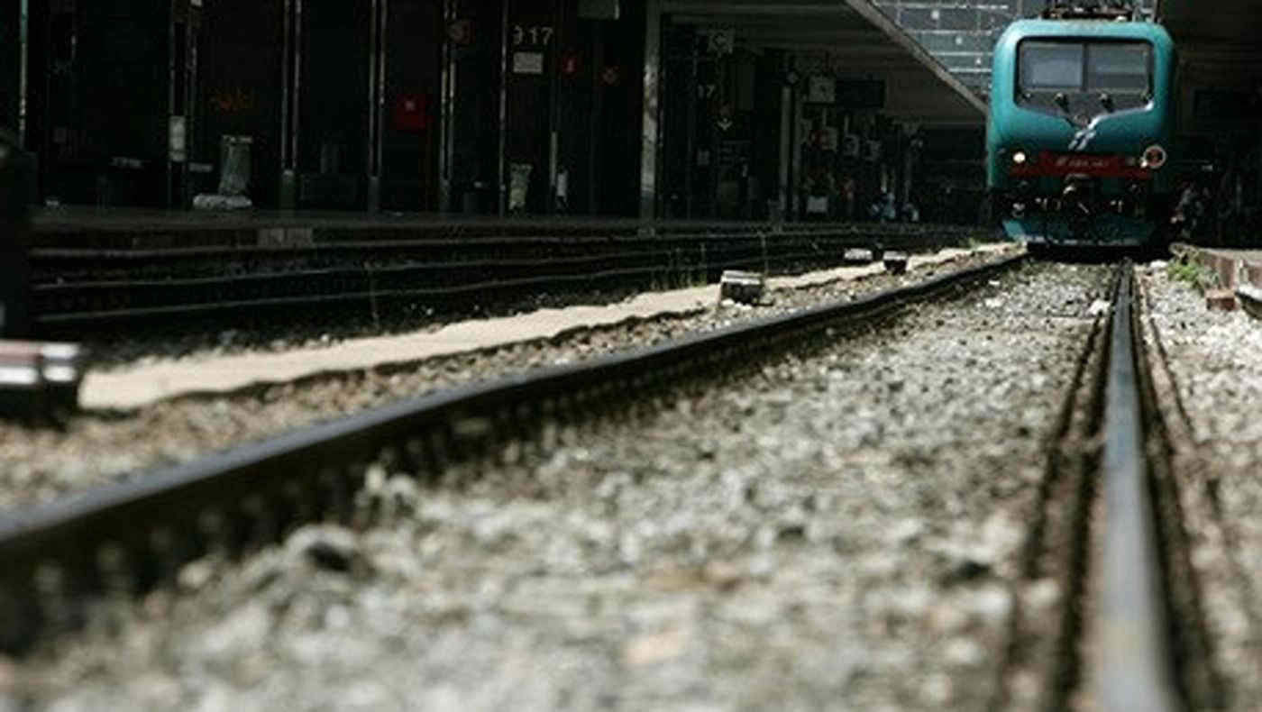 Trasporti: Italia a rischio paralisi con treni e aerei cancellati. La situazione