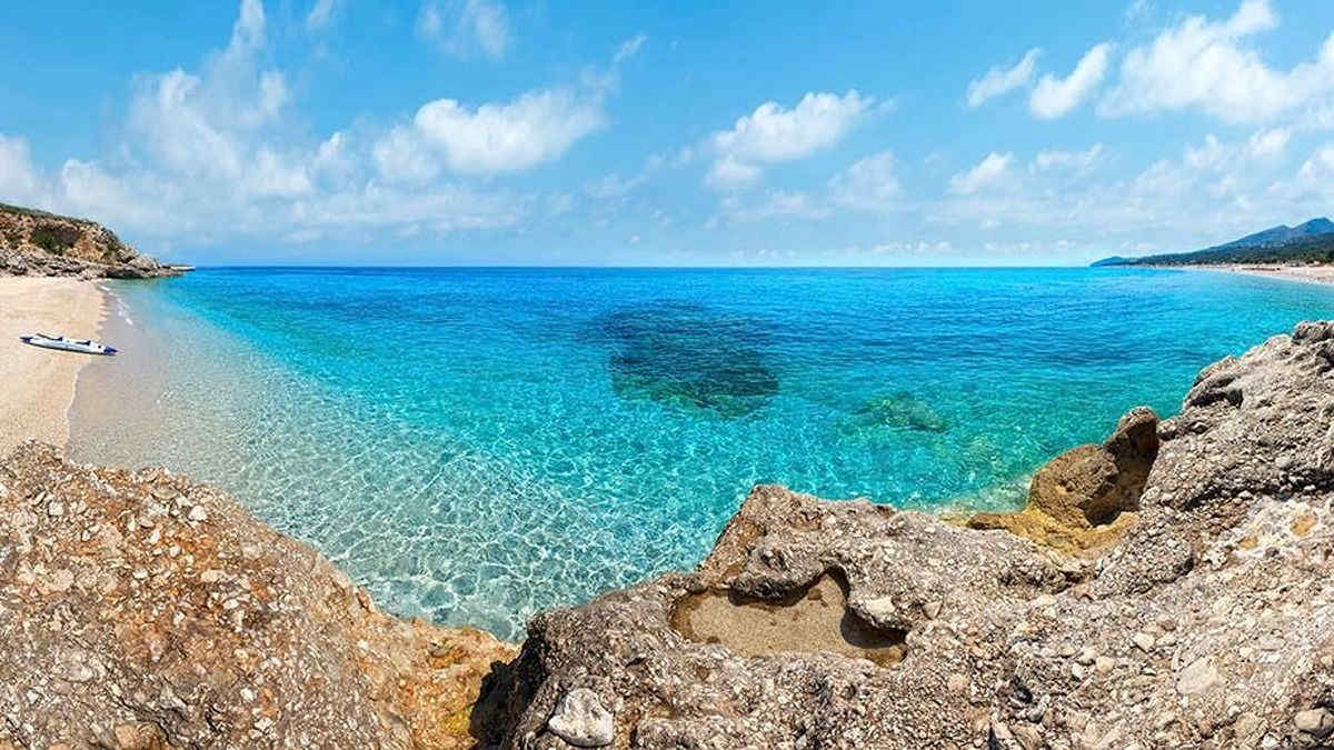 Maldive a poche ore dall'Italia? Ksamil e le sue spiagge da sogno sono un tesoro nascosto in Albania