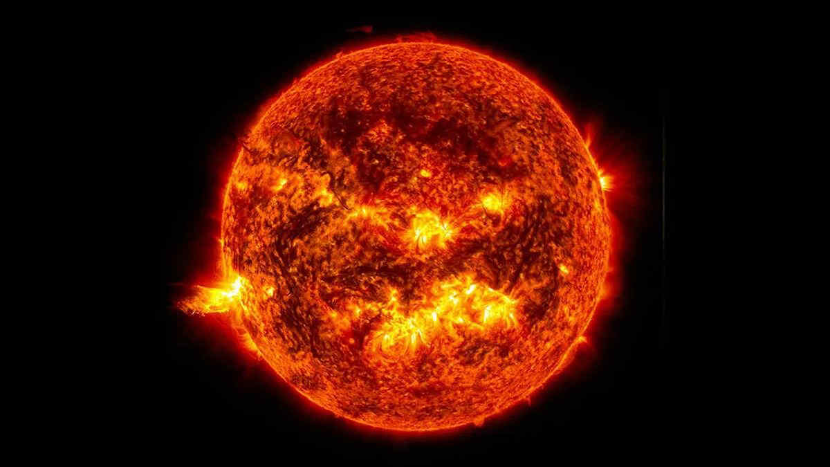 Il Sole lancia una nube di plasma verso la Terra, in arrivo altre tempeste geomagnetiche? Le ultime news