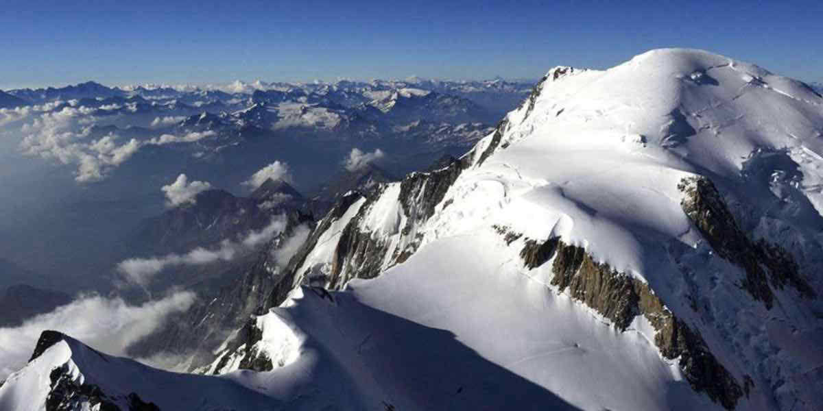 Il Monte Bianco, la vetta perde 2 metri in due anni: cosa sta succedendo?