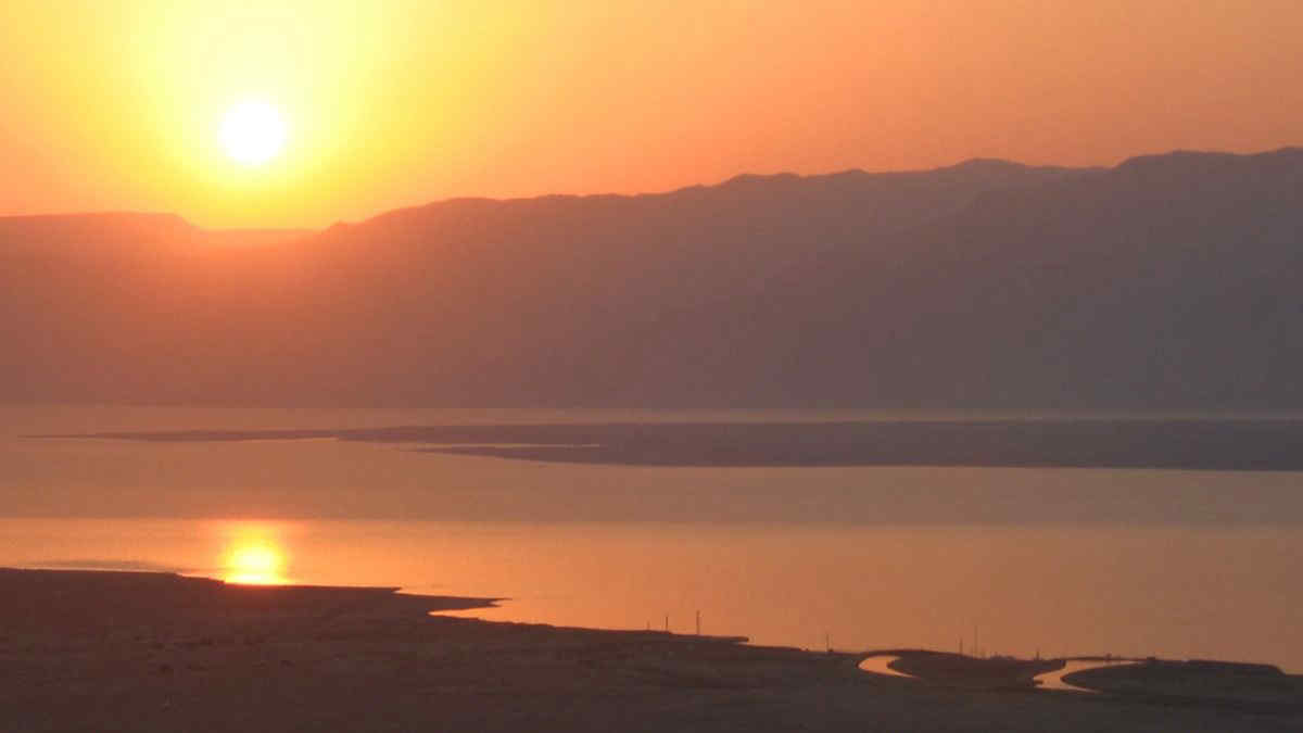 Meteo Italia, anticiclone non molla la presa. Autunno come estate con 30°