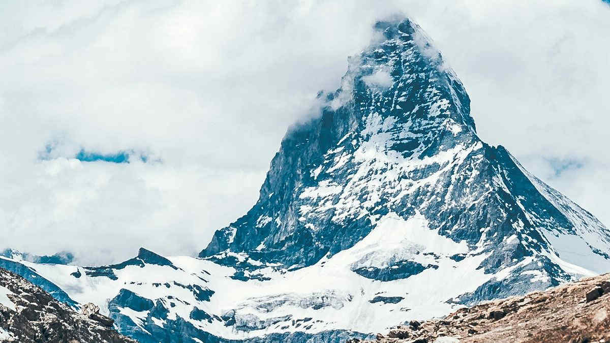 Gli scialpinisti dispersi sulle Alpi svizzere sono stati trovati morti: recuperati i corpi dai soccorritori