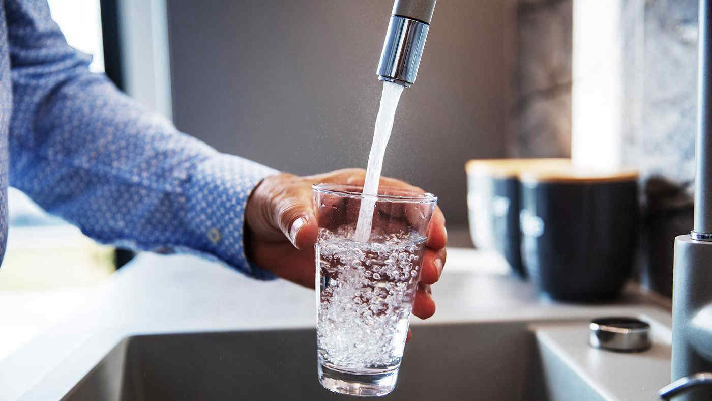 Giornata mondiale dell’acqua: quella del rubinetto è buona ma solo un terzo la beve tutti i giorni