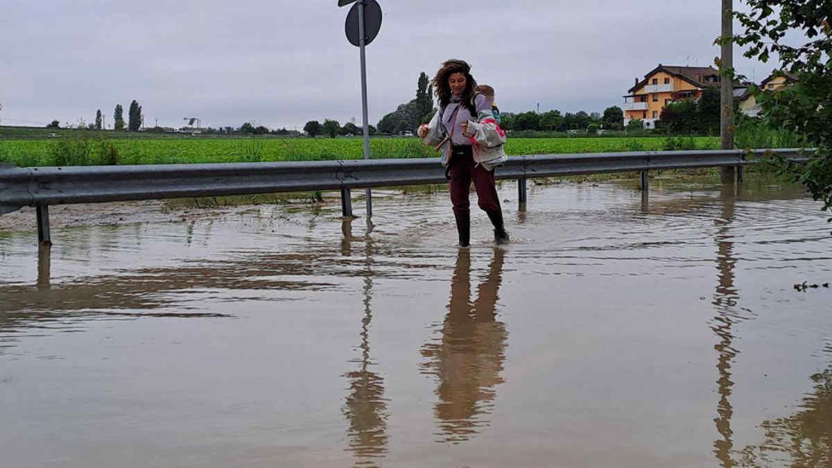 Maltempo, Nord Italia ancora sotto pioggia e temporali: parziale tregua venerdì 17