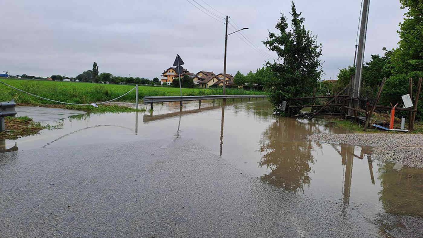 Maltempo al Nord: allerta rossa in Veneto per i temporali, dichiarato lo stato d’emergenza