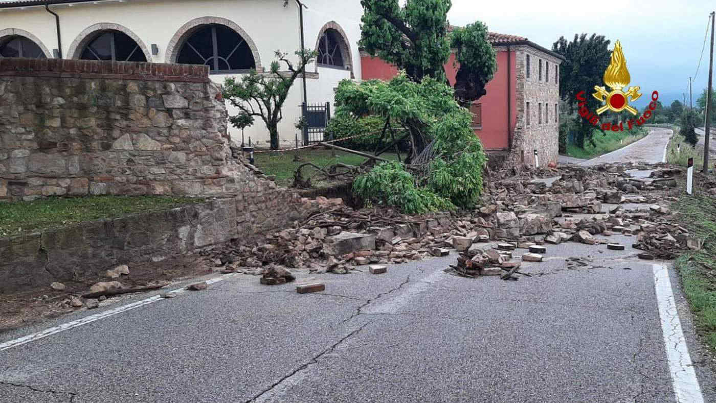 Maltempo al Nord: allerta rossa in Veneto per i temporali, dichiarato lo stato d’emergenza