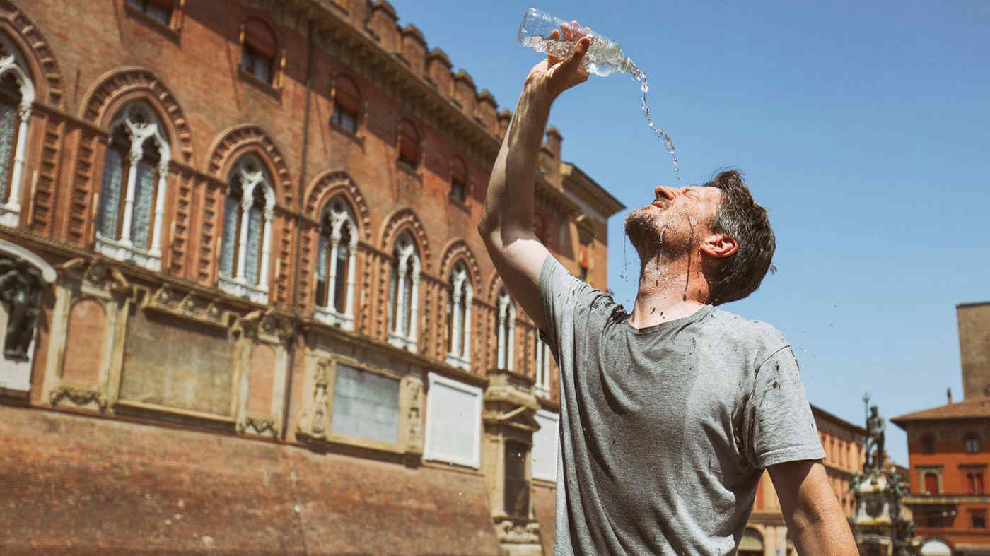 Come difendersi dalle ondate di calore? Consigli per proteggersi dal caldo