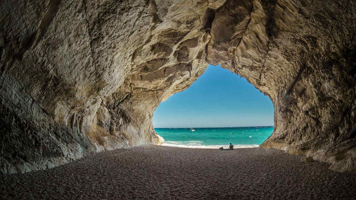 ⁠Idee vacanza: quali sono le 5 grotte marine più belle d'Italia?