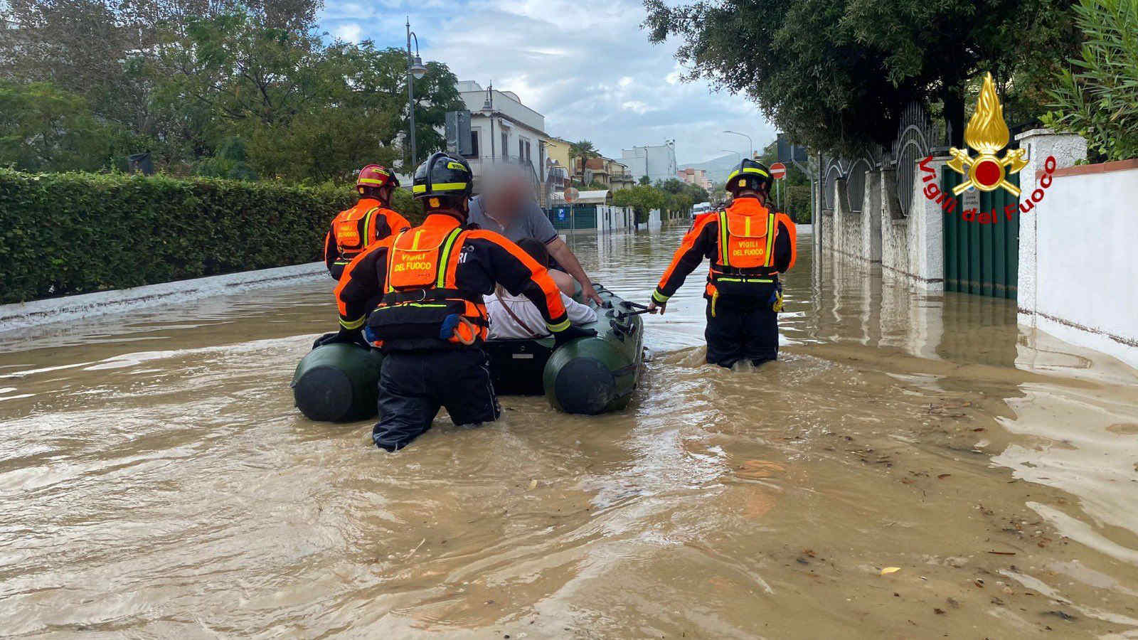 Maltempo Emilia Romagna: treni in tilt per rischio allagamenti binari