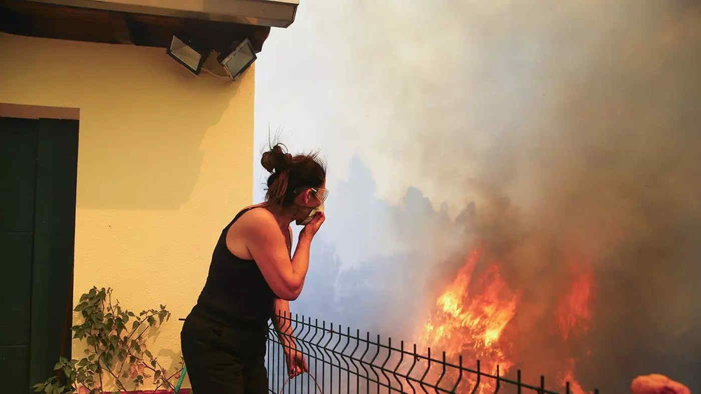 Portogallo in fiamme: oltre cento incendi e almeno 7 morti