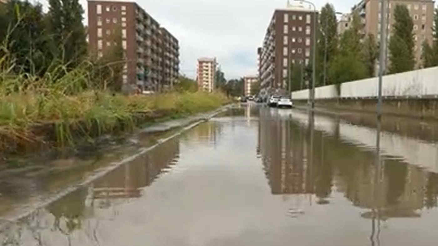 Meteo, nubifragio a Milano. Il Seveso esonda e poi rientra negli argini