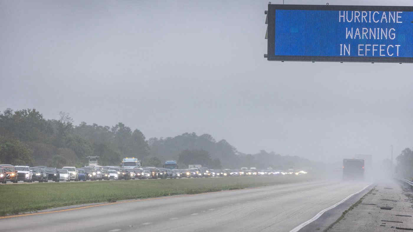 Uragano Milton raggiunge la Florida: le simulazioni video