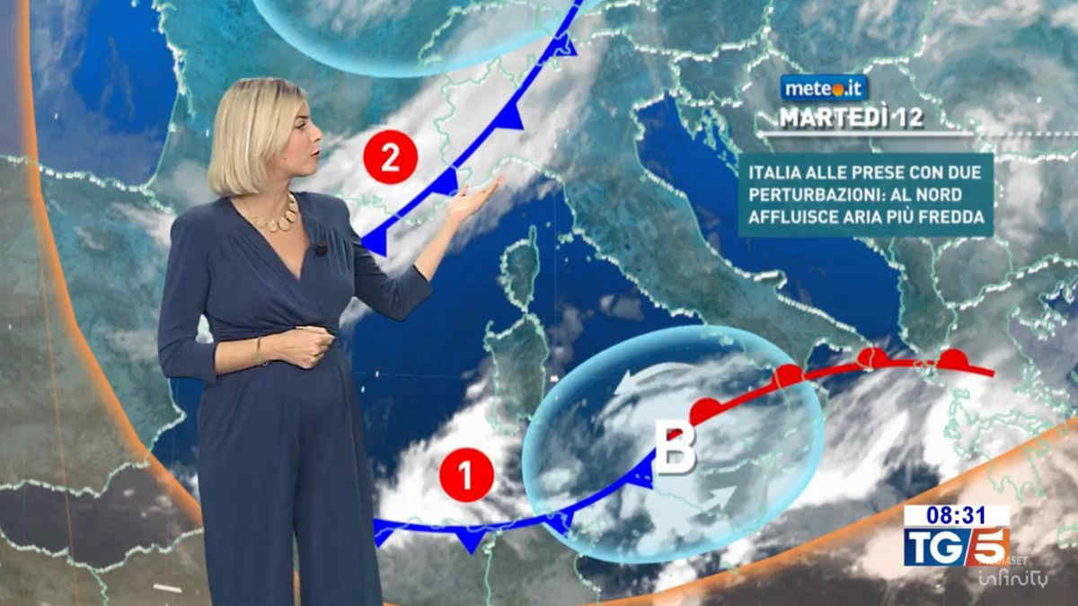 Meteo, due perturbazioni sull'Italia: forti temporali, più freddo e neve