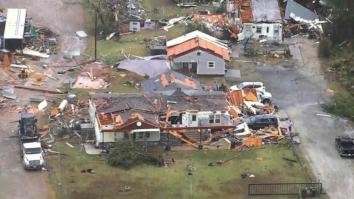 Tempeste e tornado devastano l’Oklahoma: feriti e migliaia senza elettricità - VIDEO