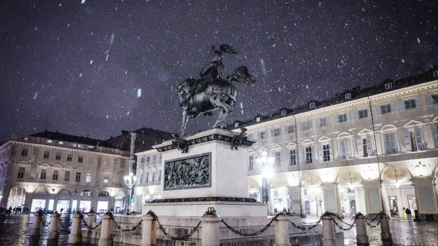 Meteo, arriva la prima neve in Italia: dal Piemonte a Brescia e alla Valle d’Aosta