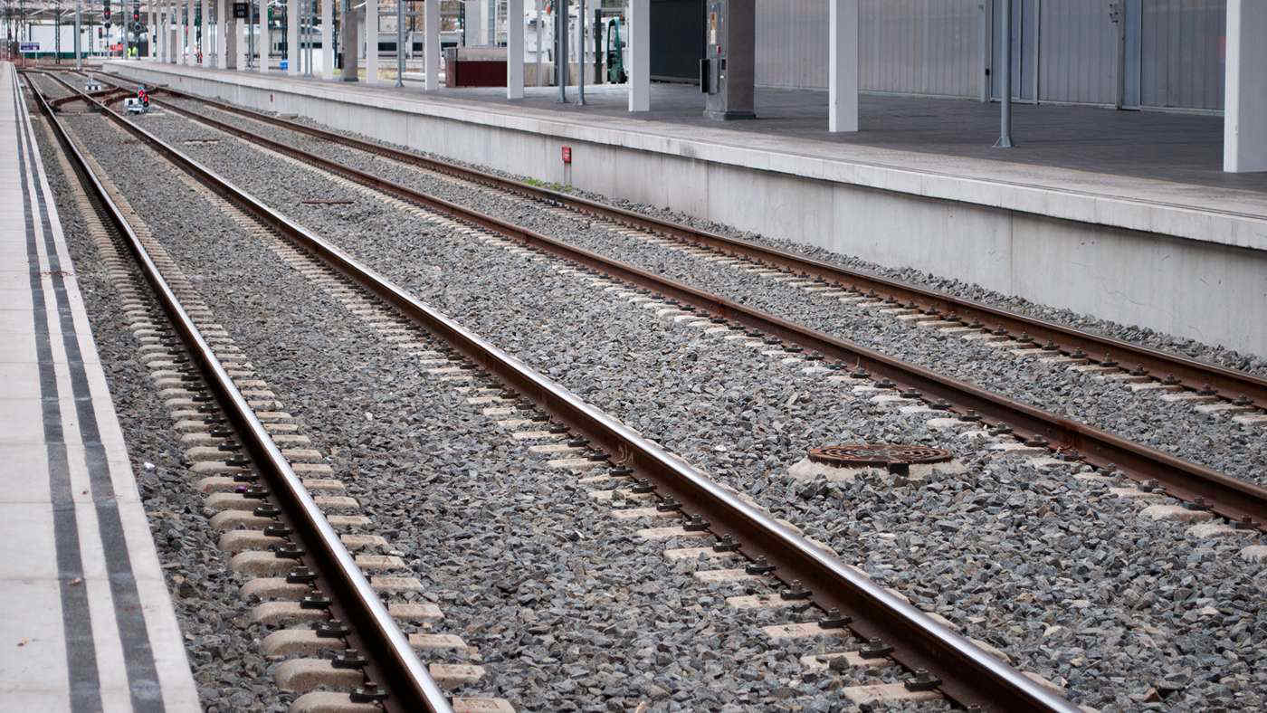 Sciopero treni oggi, stop di 8 ore in tutta Italia dopo l'accoltellamento di un capotreno: orari e fasce di garanzia