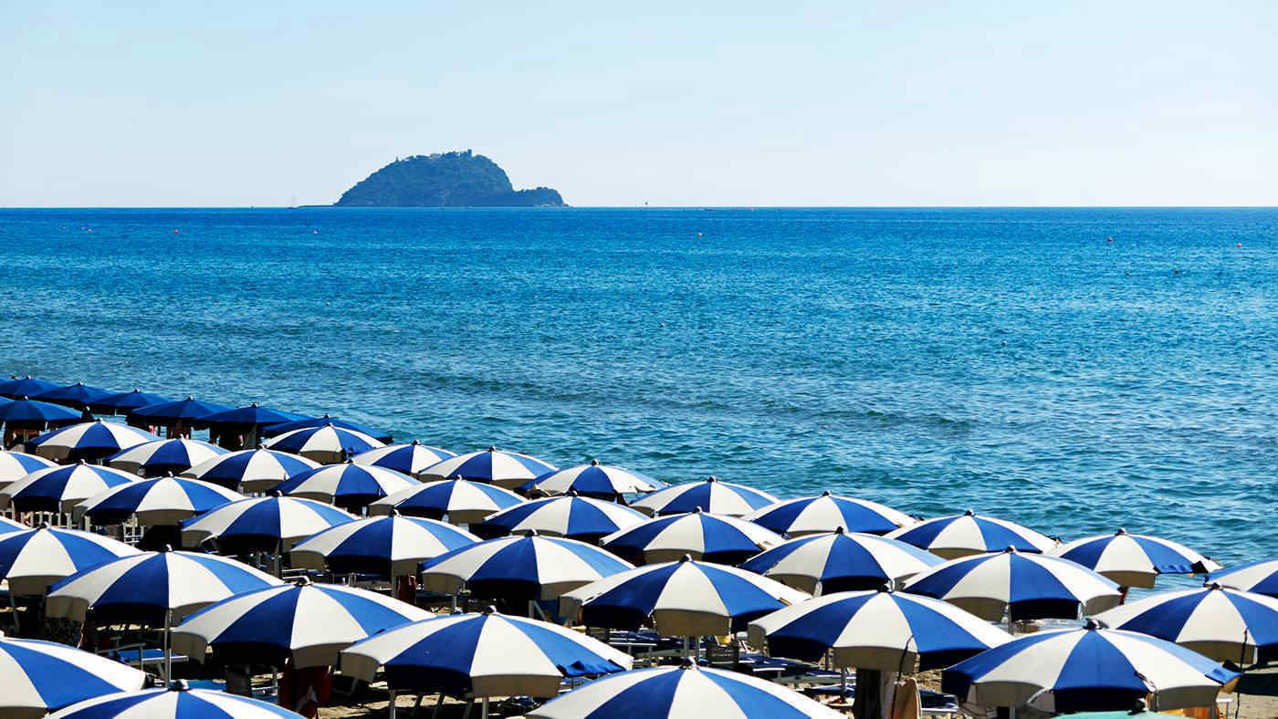 Quando aprono gli stabilimenti balneari, il calendario regione per regione