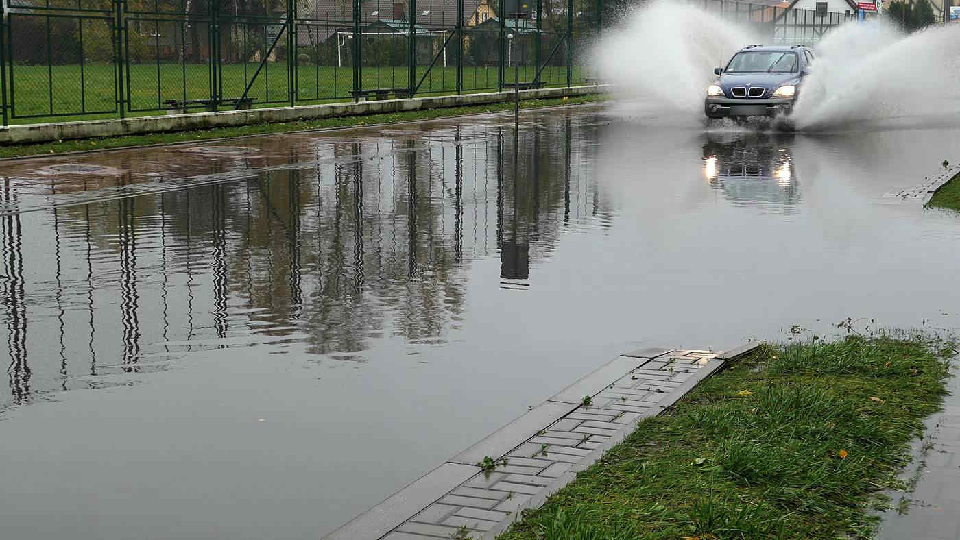 Meteo, torna il maltempo con piogge e grandinate: le regioni a rischio