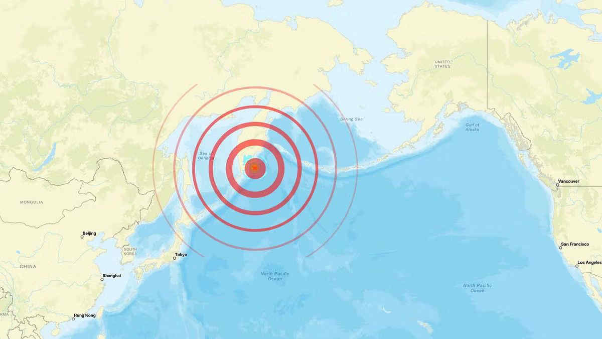 Terremoto di magnitudo 7.8 a largo della Kamchatka: video ed immagini