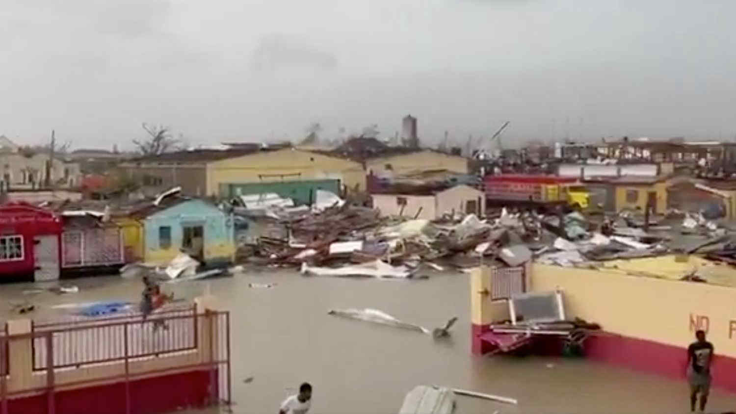 Melissa, l'uragano record del 2025. Danni ingenti in Giamaica e a Cuba: foto e video