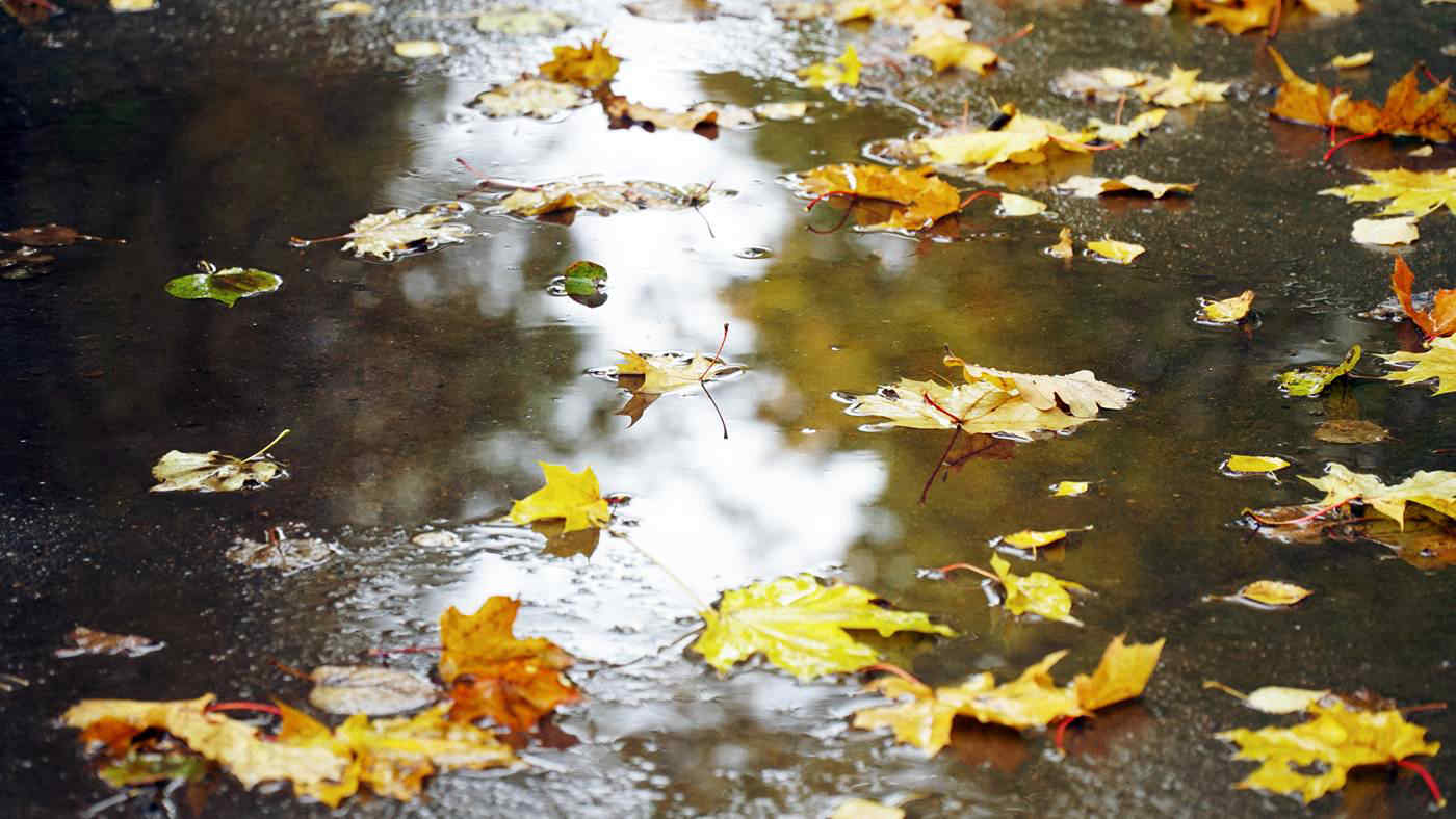 Meteo, weekend di Ognissanti tra sole e piogge: l’Italia divisa tra anticiclone e nuova perturbazione
