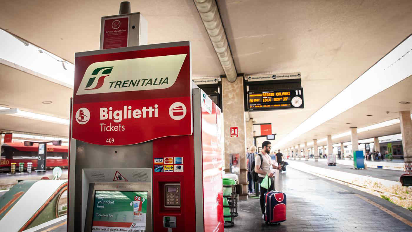 Bonus trasporti over 60: ecco come ottenere gli sconti sui treni, bus e voli