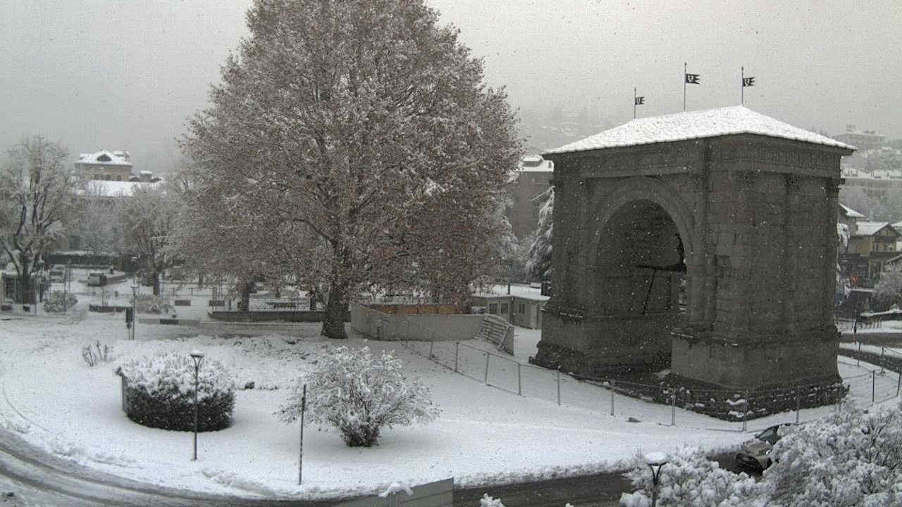 Neve in Valle d’Aosta: paesaggi da sogno e località sommerse - Foto
