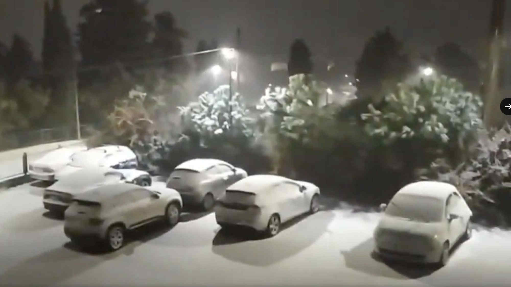 Maltempo in Italia: abbondanti nevicate sulle Madonie in Sicilia e forti mareggiate sulle coste della Calabria