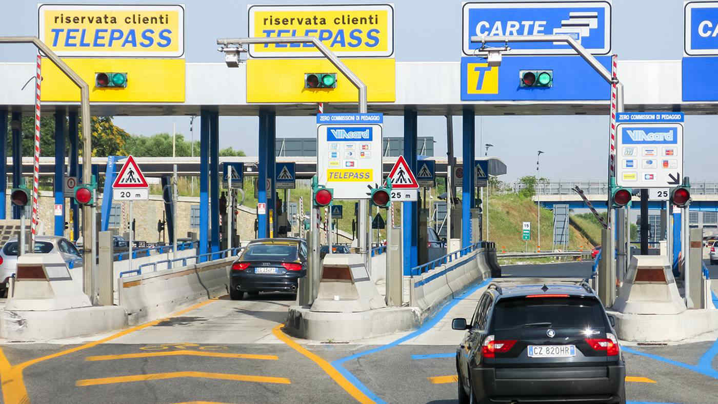 Rincari pedaggi autostrade: la brutta notizia per chi ha fatto ritorno a casa dopo le vacanze natalizie